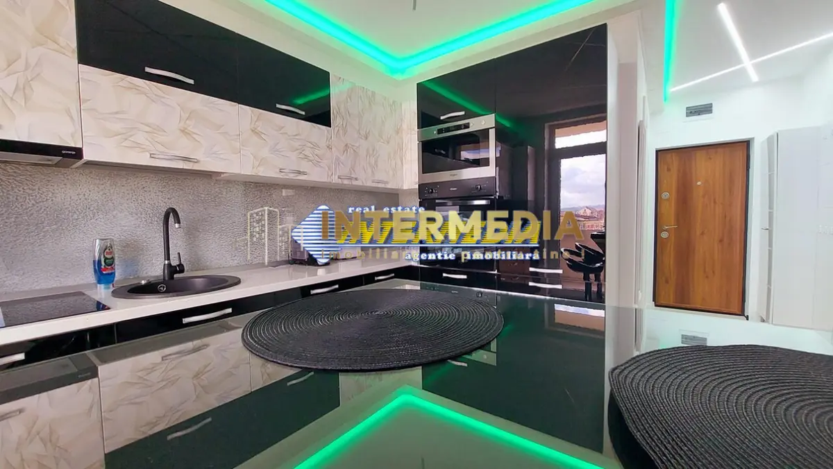Apartament 2 camere de vanzare Bloc Nou mobilat complet CETATE etaj 2 Alba Iulia, fotografia 3