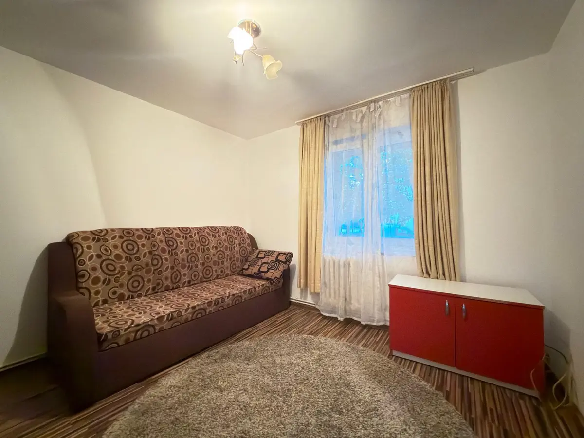 Apartament cu 2 camere de închiriat, 38 mp, mobilat, Cetate, fotografia 2