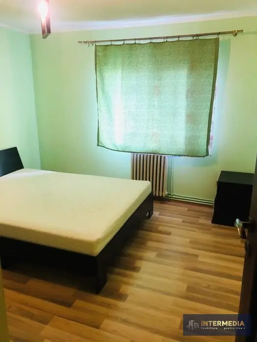 Apartament cu 2 camere, decomandat, 52 mp, etaj 3, Cetate Mercur, fotografia 2