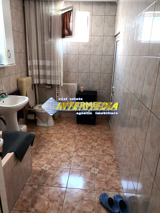 Casa de vanzare cu 4 camere in Cetate S+P+E zona Schit cu teren aferent 800 mp, fotografia 3