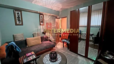 Okazie ! Vanzare Apartament 2 Camere Bloc Nou Decomandate CETATE Piata