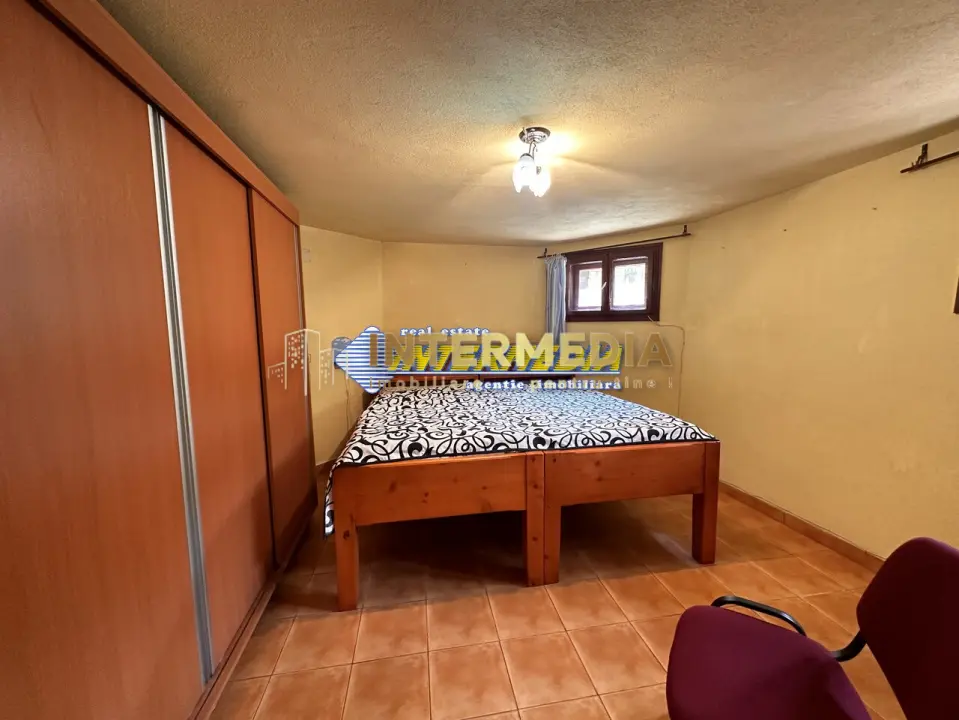 Vanzare Casa D+P+2E+Pod cu 10 camere, garaj si curte în zona Cetate, Alba Iulia, fotografia 9