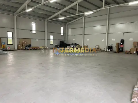 Hale industriale cu suprafete de 600 mp Alba Iulia Zona Industrialas