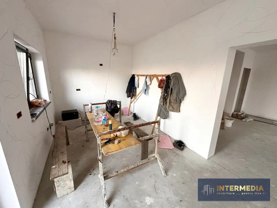 Duplex de vânzare în Alba Iulia, zona Cetate, 120 mp utili, terasă 66 mp, fotografia 6