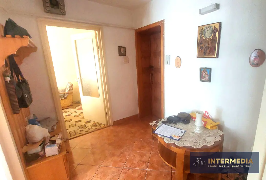 Apartament cu 3 camere spatios in bloc de caramida, etajul 1, CETATE - Bulevard, fotografia 4