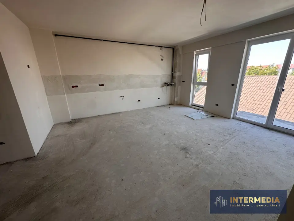 Apartament cu 2 camere în Cetate, bloc nou, finisat la cheie, etaj 1, fotografia 3