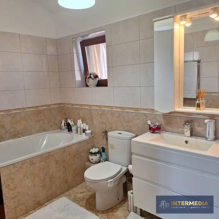 Casă de vânzare, 4 camere, 2 băi, 100 mp utili, mobilată și utilată, zona Est, Alba Iulia, fotografia 9