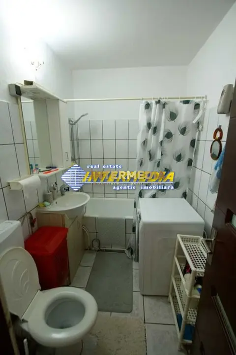 Apartament cu 2 camere de vanzare in Alba Iulia Cetate Piata mobilat si utilat, fotografia 5