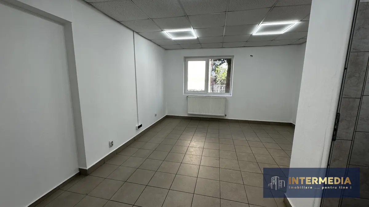 Inchiriere Spatiu Comercial 105 mp la Bulevard cu vad si parcare, fotografia 13