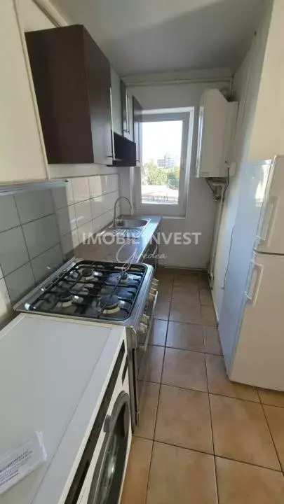 Apartament cu 2 camere de închiriat, zona Cetate, Alba Iulia, fotografia 2