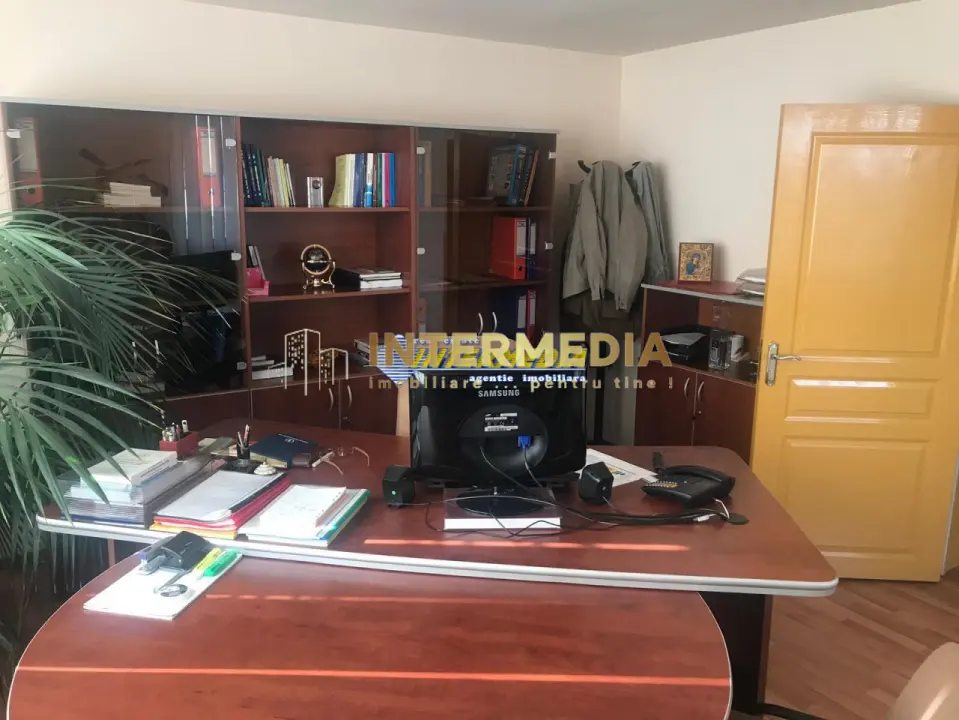 Cladire de Birouri, pretabila Pensiune, cabinete Medicale, Cetate, fotografia 10