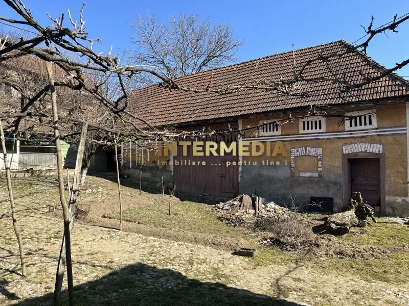 OKAZIE! Casa in Cricau 3 Camere 1300 mp. Curte Teren Fantana Utilitati Asfalt, fotografia 11
