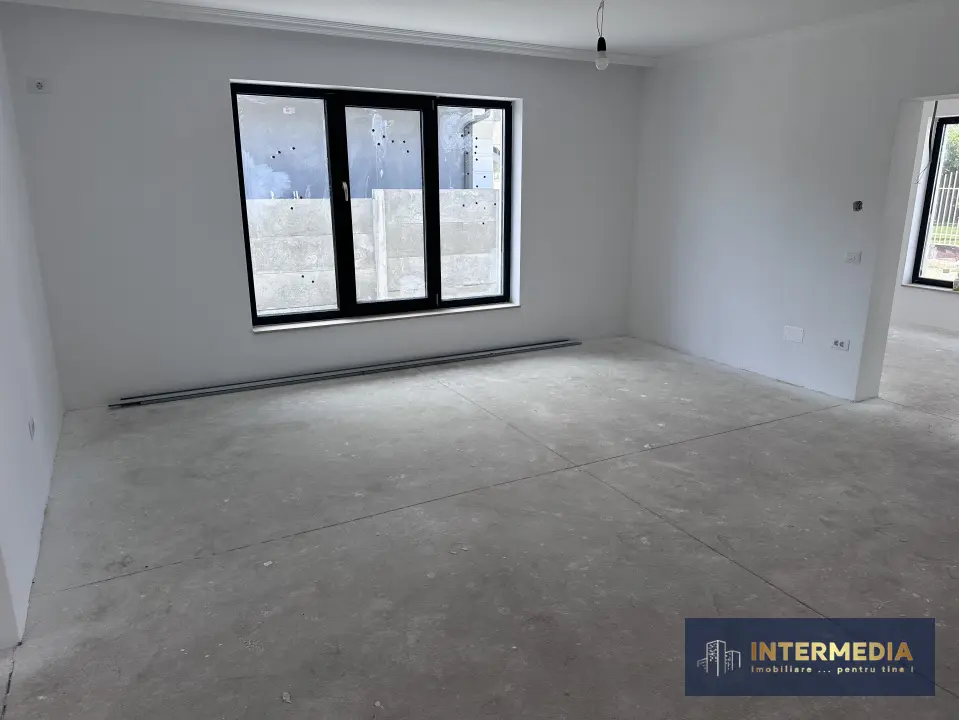 Casa individuala moderna, 4 camere, 102 mp, teren 423 + panouri fotovoltaice, fotografia 3