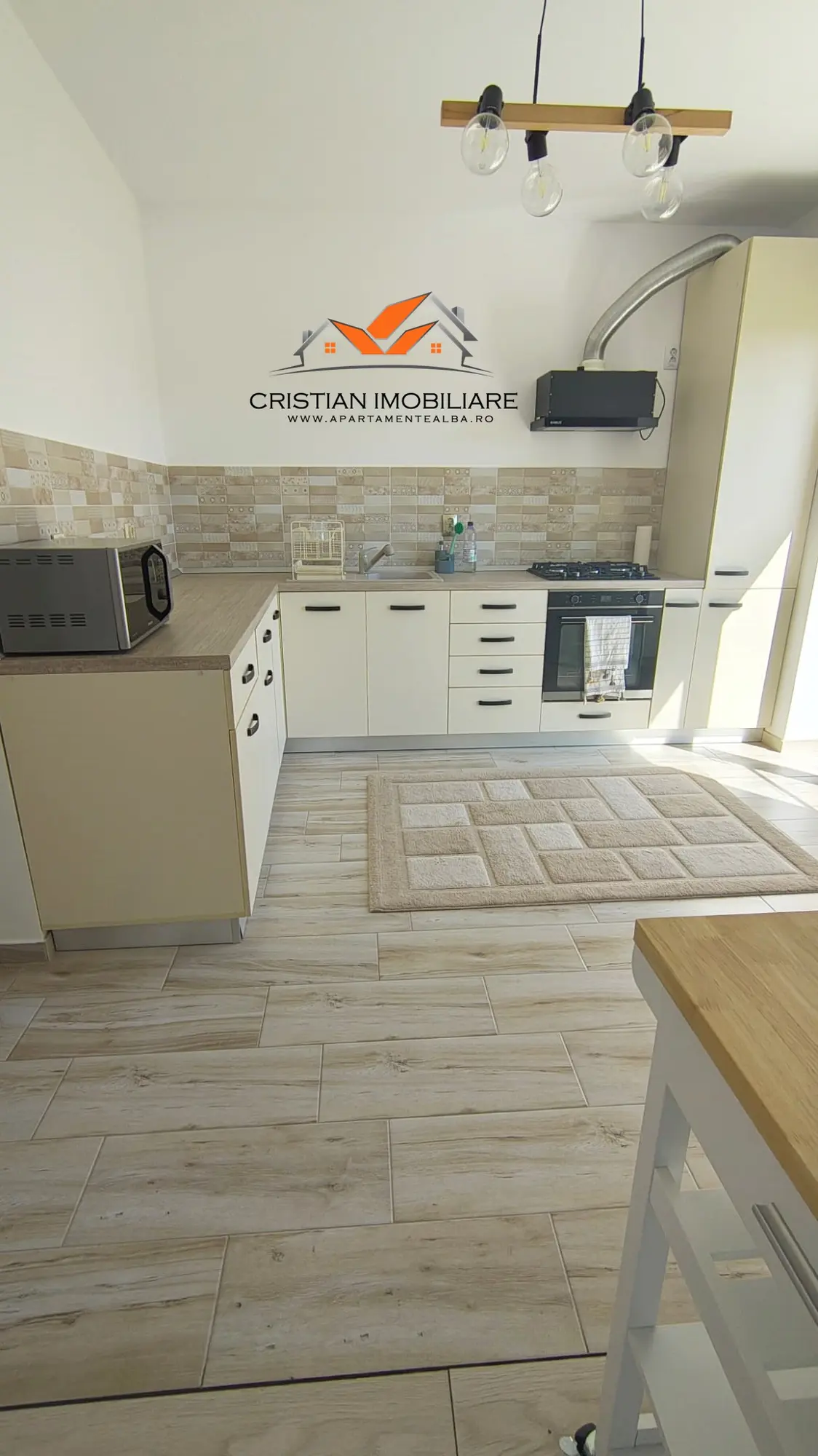 Duplex cu 4 camere, mobilat și utilat, teren 230 mp, zona Centru, Alba Iulia, fotografia 2