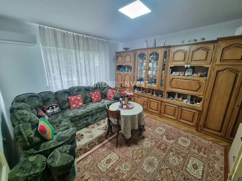 Casă individuală cu 755 mp teren, 3 camere, mobilata-utilata, fotografia 2