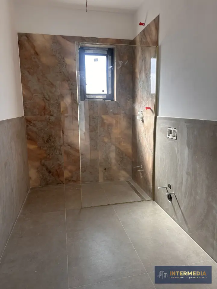 Casă nouă în Alba Iulia, zona Cetate, 4 camere, 509 mp teren, fotografia 15