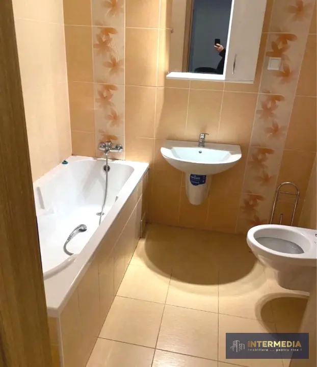 Garsonieră de 36 mp în zona Cetate, Alba Iulia, bucătărie separată, mobilată și utilată, loc de parcare, fotografia 3