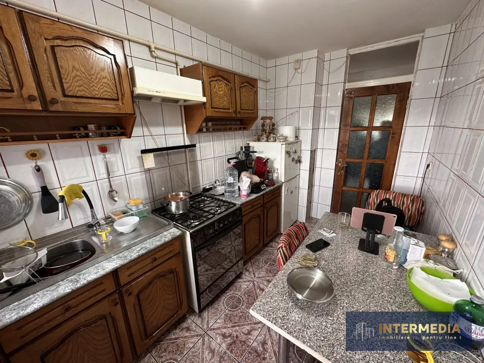 Vanzare Apartament 4 camere modificat in 3 CETATE M-uri vedere Parc 2 bai 2 balc, fotografia 11