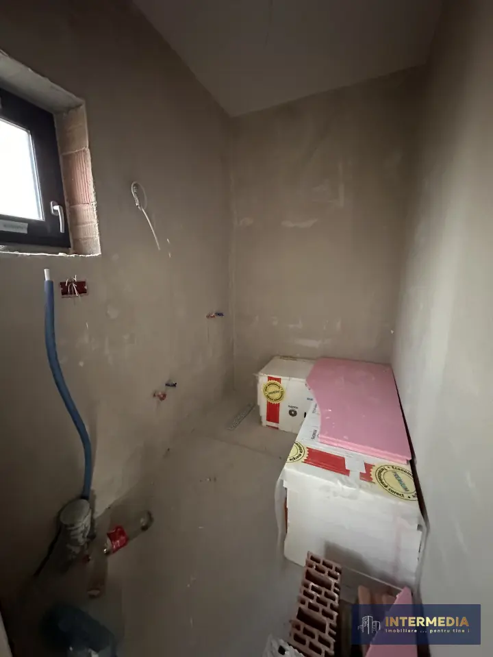 Duplex de vânzare în Alba Iulia, zona Cetate, teren 250 mp, terasă 66 mp, fotografia 8