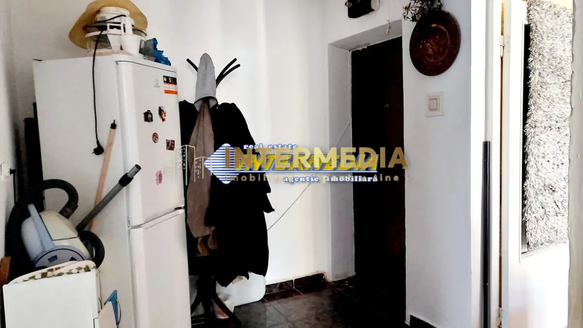 Apartament 2 camere de vanzare Alba Iulia zona Cetate etaj 1, fotografia 4