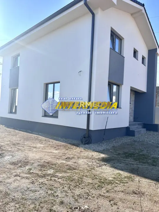 Casa Noua in Cetate 4 camere 117 mp. Teren 340 mp Finisata 90 %, fotografia 4