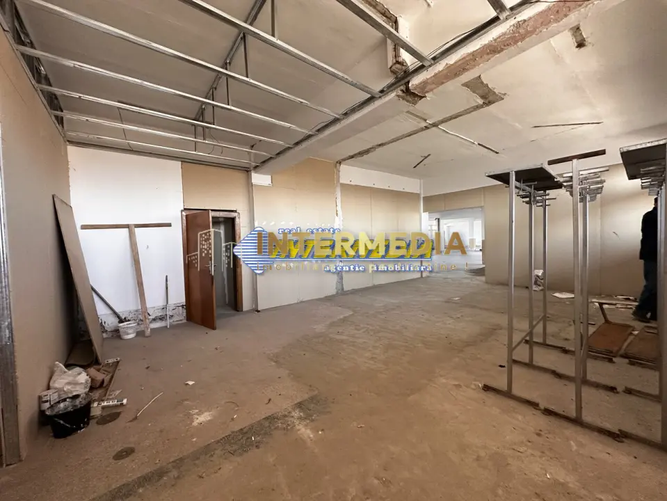 Sala Nunti Cantina Restaurant Camin Varstnici 4625 mp teren utilitati asfaltat, fotografia 4