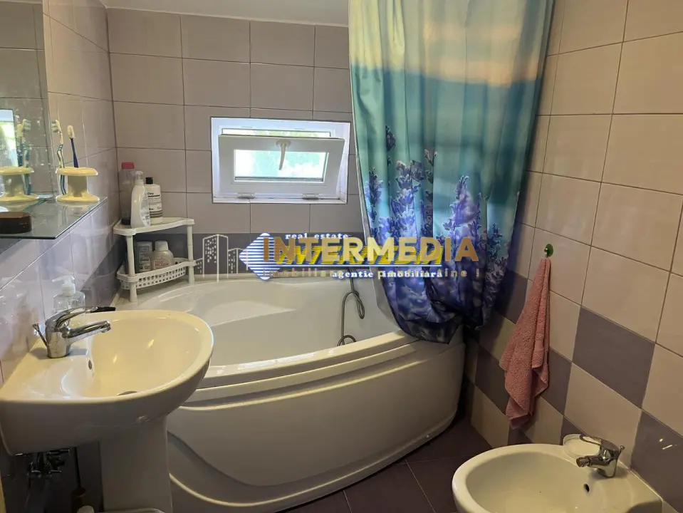 Casa de vanzar in Cetate Alba Iulia cu toate utilitatile, fotografia 15