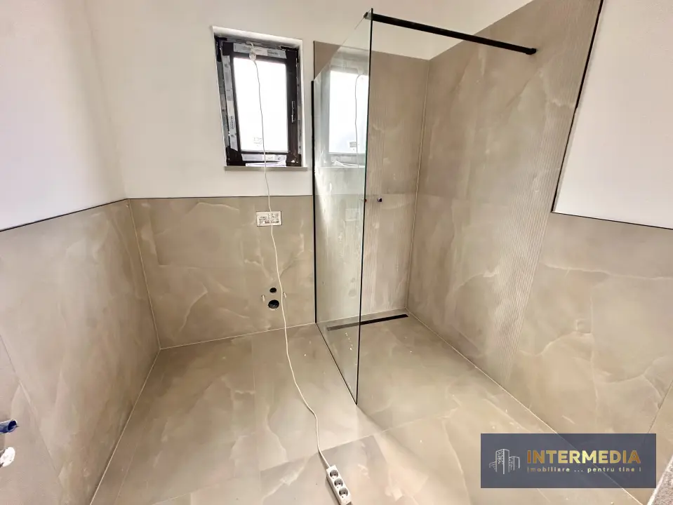 Casă nouă în Alba Iulia, zona Cetate, 4 camere, 509 mp teren, fotografia 9