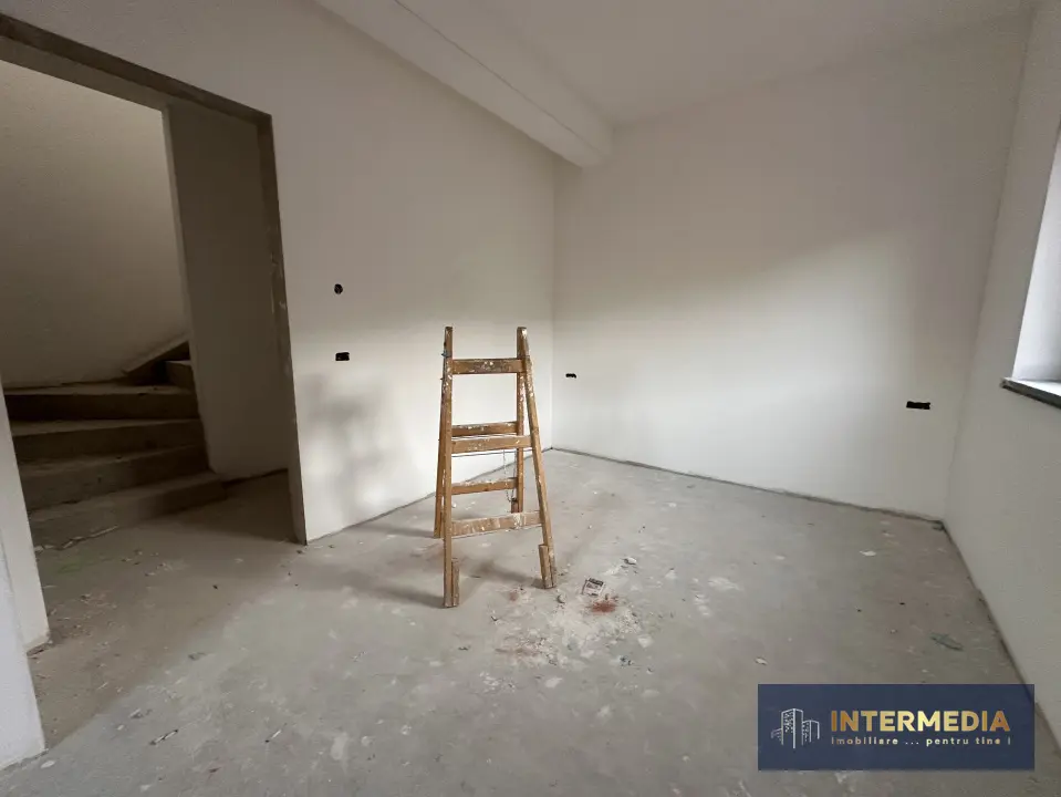 Duplex de vânzare în Alba Iulia, zona Cetate, teren 250 mp, terasă 66 mp, fotografia 9