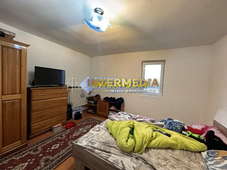 Casa cu 3 camere in Cetate la asfalt cu 1176 mp Teren, fotografia 12