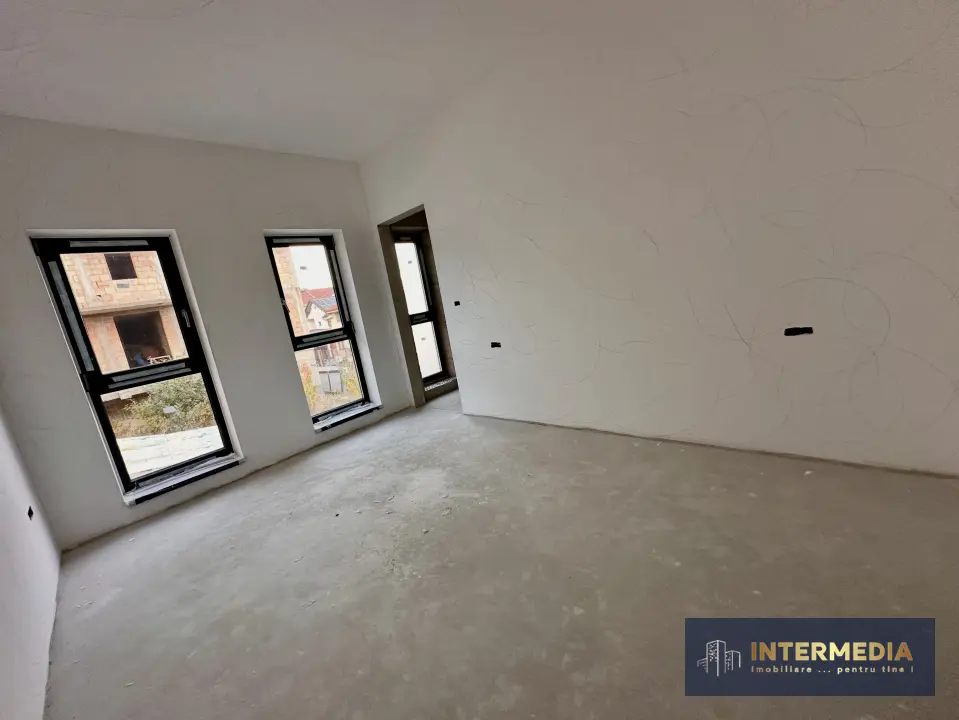 Duplex de vânzare în Alba Iulia, zona Cetate, 120 mp utili, terasă 66 mp, fotografia 13