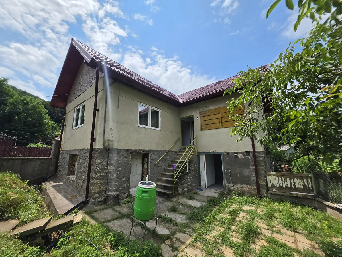 Casă cu 4 camere, 95 mp utili, în Zlatna, zona Central, fotografia 1