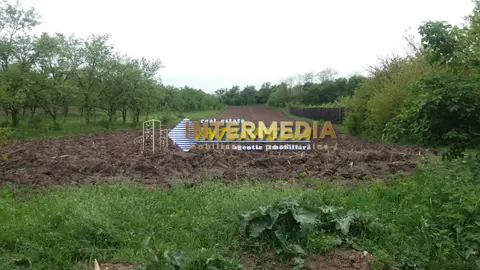 Teren intravilan de vanzare in zona Oarda cu utilitati