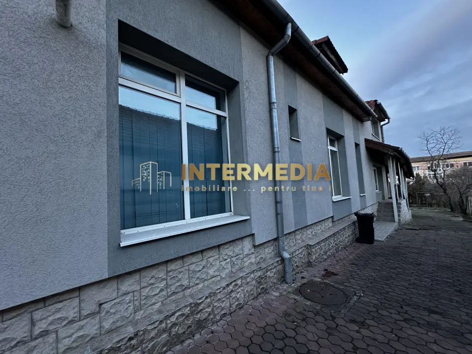 Vanzare Casa 7 Camere Renovata P+M cu 750 mp Teren acces 2 strazi topAlba CENTRU, fotografia 9