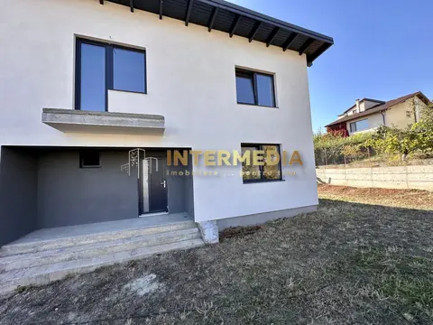 CASA NOUA, DE VANZARE, 120 MP, CETATE, FINISATA LA CHEIE, 4 CAMERE