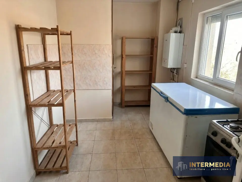 Garsonieră de 52 mp în Alba Iulia, pretabilă spațiu comercial sau locuință, fotografia 1