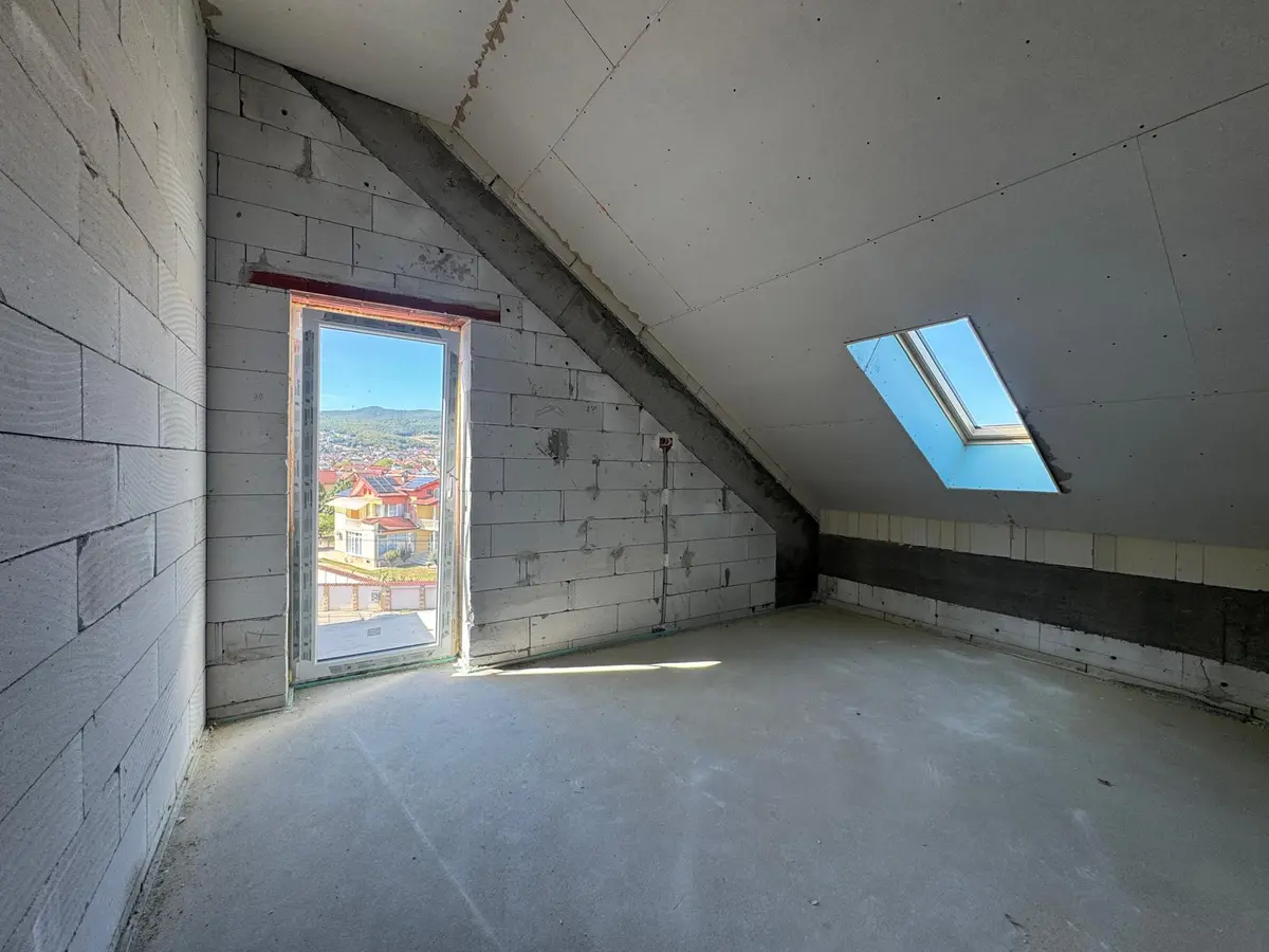 Apartament 3 camere, 60 mp, mansardă, bloc nou 2026, Cetate, fotografia 4