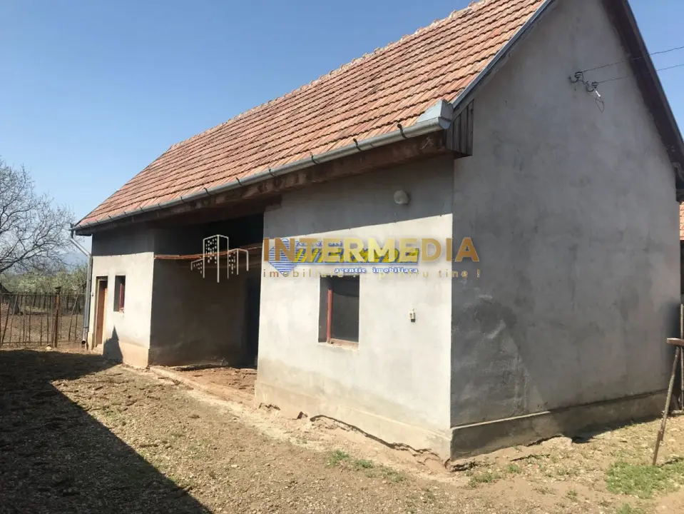 Casa de vanzare in apropiere de Alba Iulia zona Teleac, fotografia 2