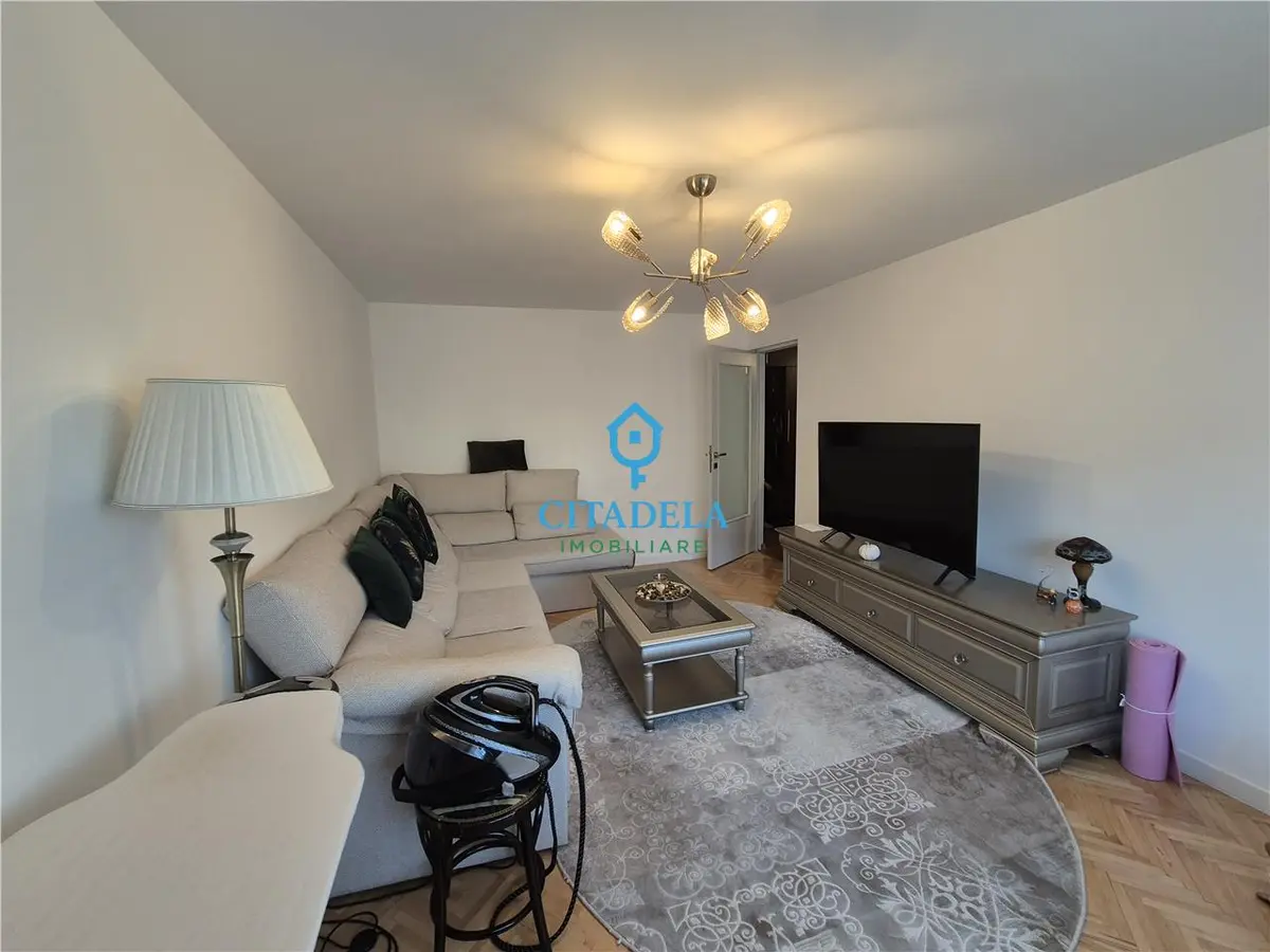 Apartament 3 camere, decomandat, etaj 1, Ampoi 3, Alba Iulia, fotografia 3