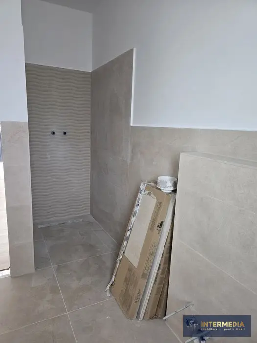 Casă cu 3 dormitoare și living, Alba Iulia, 105 mp utili, teren 430 mp, fotografia 4