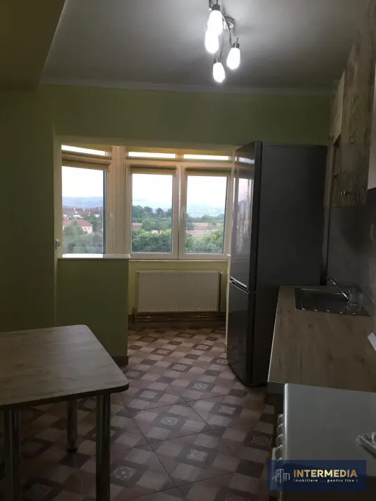 Apartament 4 camere, decomandat, în zona Cetate, Alba Iulia, 2 băi, fotografia 8