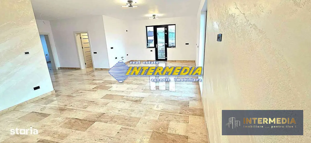CASA NOUA, 4 CAMERE, TEREN 500 MP, FINISATA, GARAJ, UTILITATI, fotografia 5