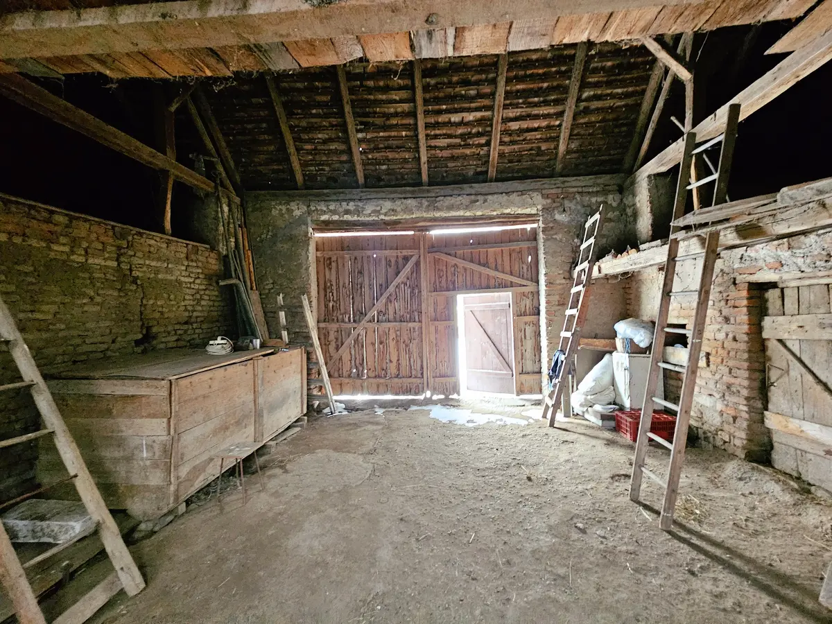 Casă tradițională, 3 camere, teren 1766 mp, stradă asfaltată, Vințu de Jos, fotografia 1