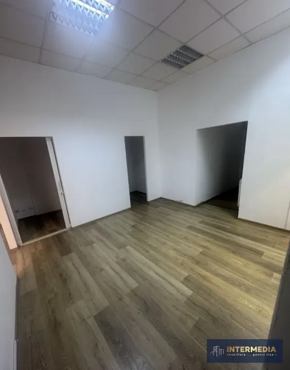Vanzare Spatiu Ultracentral CETATE Hotel 72 mp Finisat Pozitie Super, fotografia 1