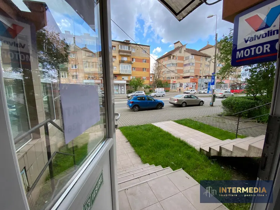INCHIRIERE Spatiu Comercial CETATE Bulevard 34 mp. Centrala Termopane Contoare, fotografia 14