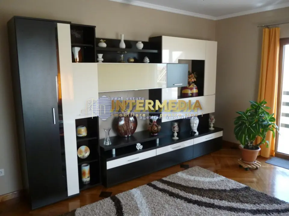 Casa de vanzare, D+ P+ M, zona buna, Cetate Alba Iulia, finisata, 560 mp, fotografia 9