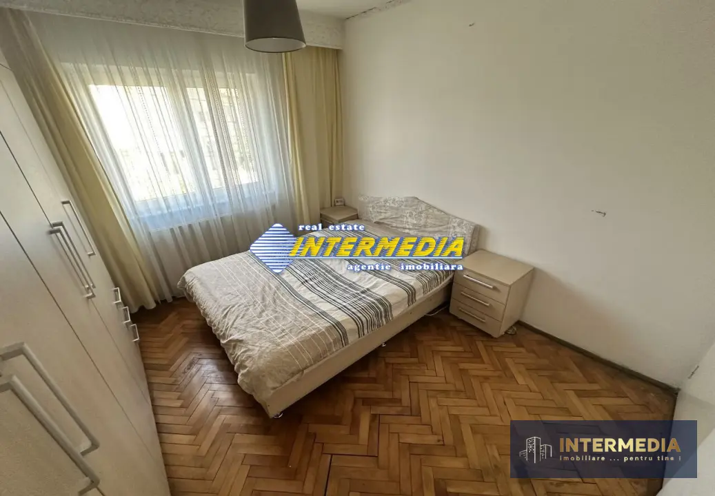 De Vanzare Apartament 4 camere decomandat 83 mp etaj 1 finisat complet, fotografia 11