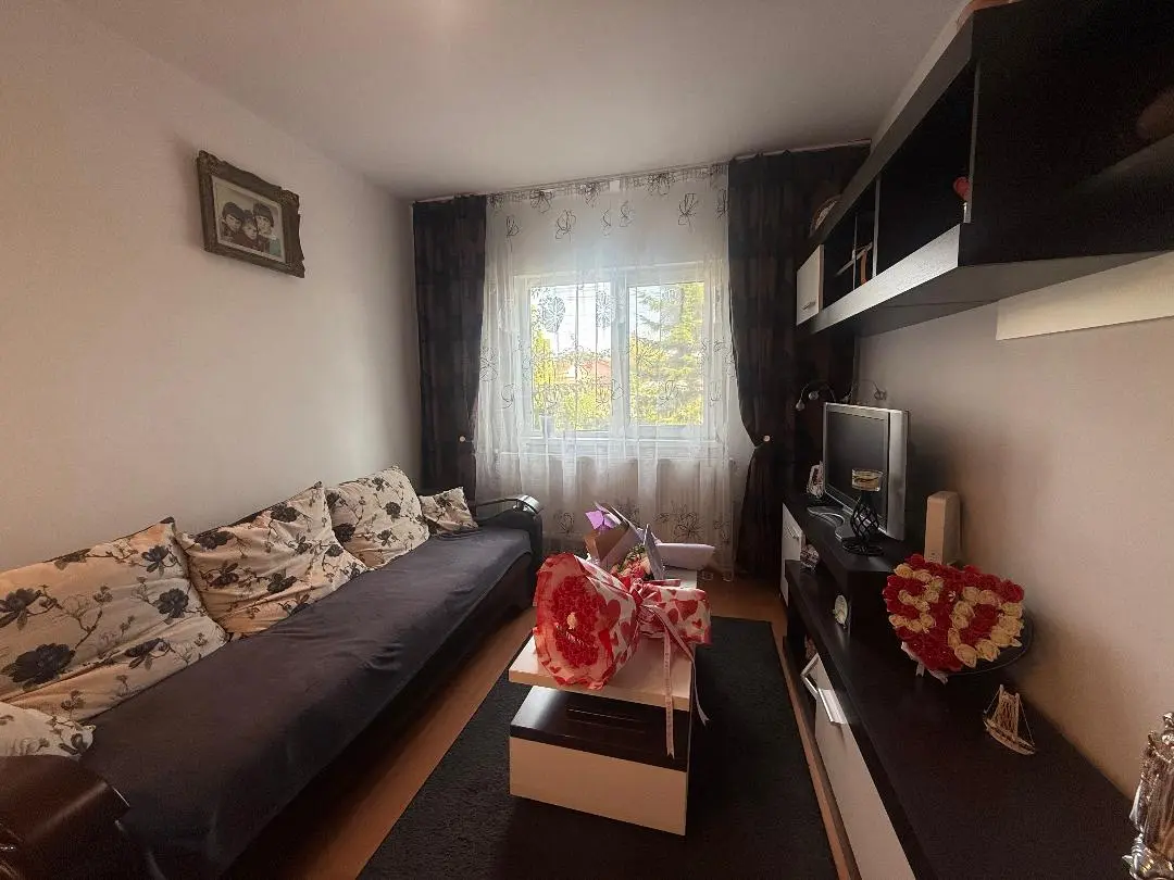Apartament cu 3 camere de vânzare, zona Dedeman, Alba Iulia, fotografia 2