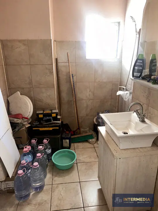 Garsonieră de 52 mp în Alba Iulia, pretabilă spațiu comercial sau locuință, fotografia 5