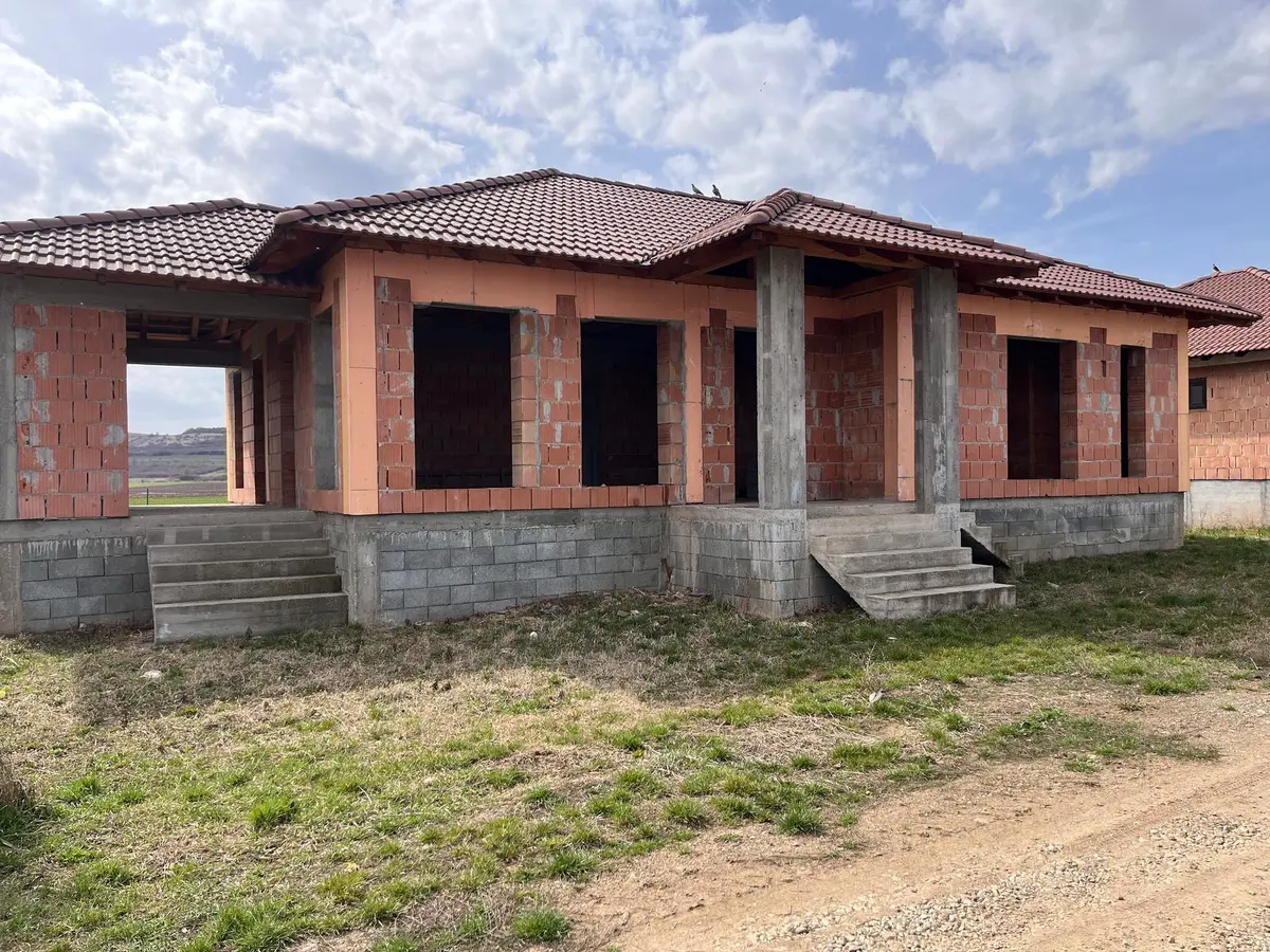Casă individuală, 1 nivel, 105 mp utili, 500 mp teren, Șard, fotografia 1